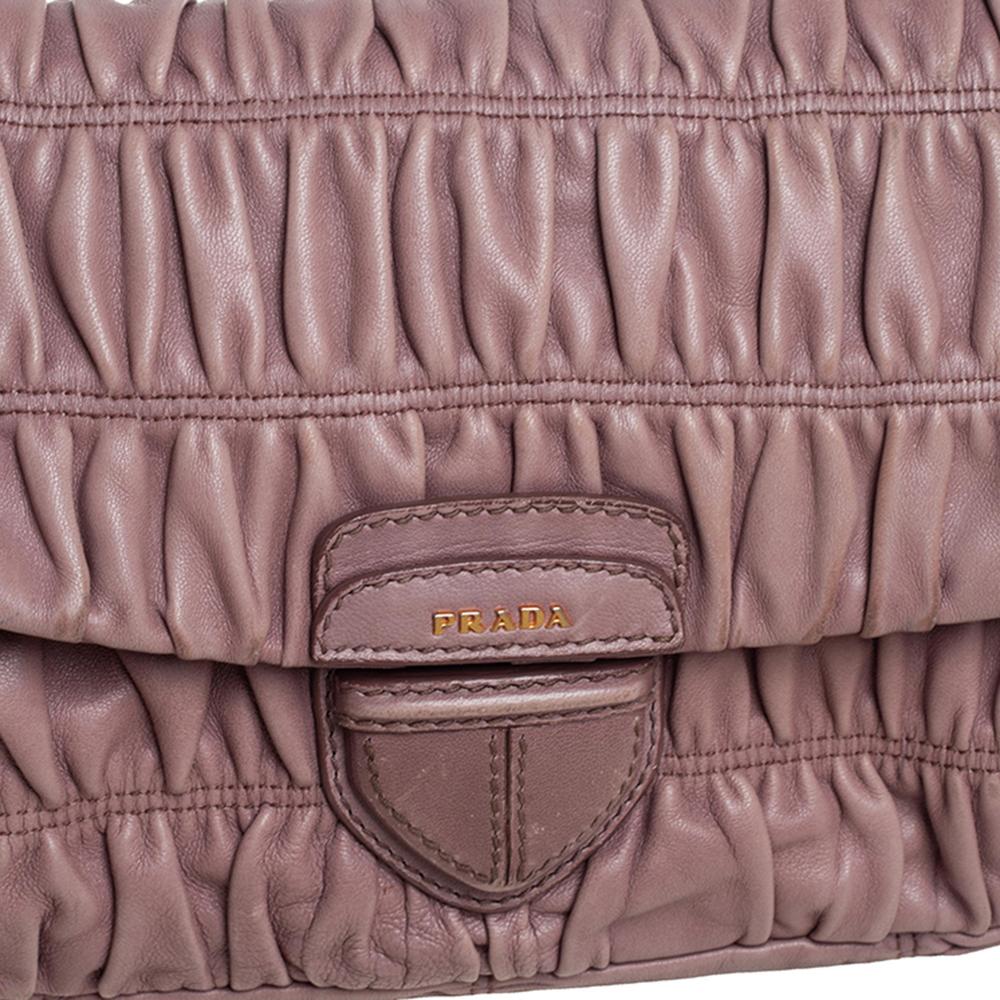 Prada Old Rose Matelassé Leather Front Pocket Flap Hobo In Good Condition In Dubai, Al Qouz 2