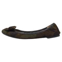 Ballerines Prada en cuir de veau vert olive avec nœud papillon, taille 39
