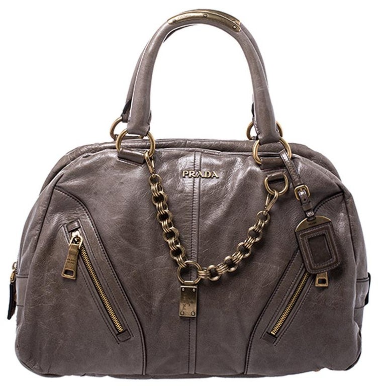 Prada Olive Green Leather Front Zip Boston Bag For Sale at 1stdibs