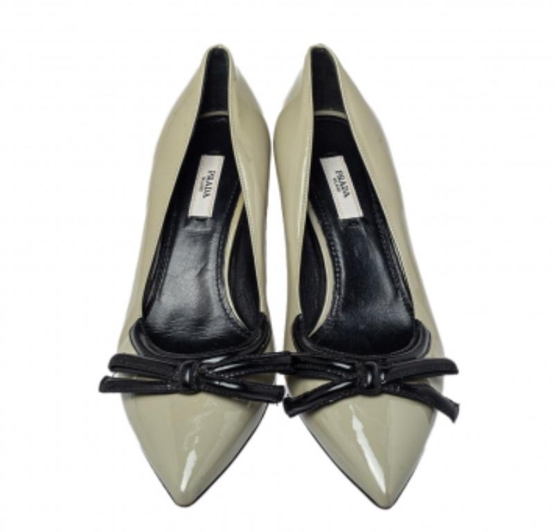 Prada Olive Green Patent Leather Pointed Toe Pumps Size 38 For Sale 2