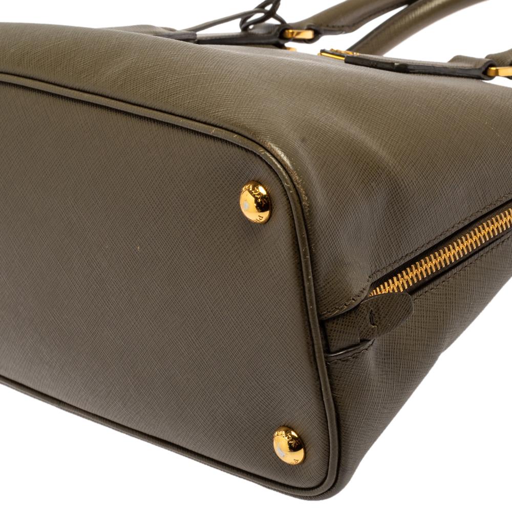 Prada Olivgrüne Saffiano Lux Promenade Tasche aus Leder Medium 4