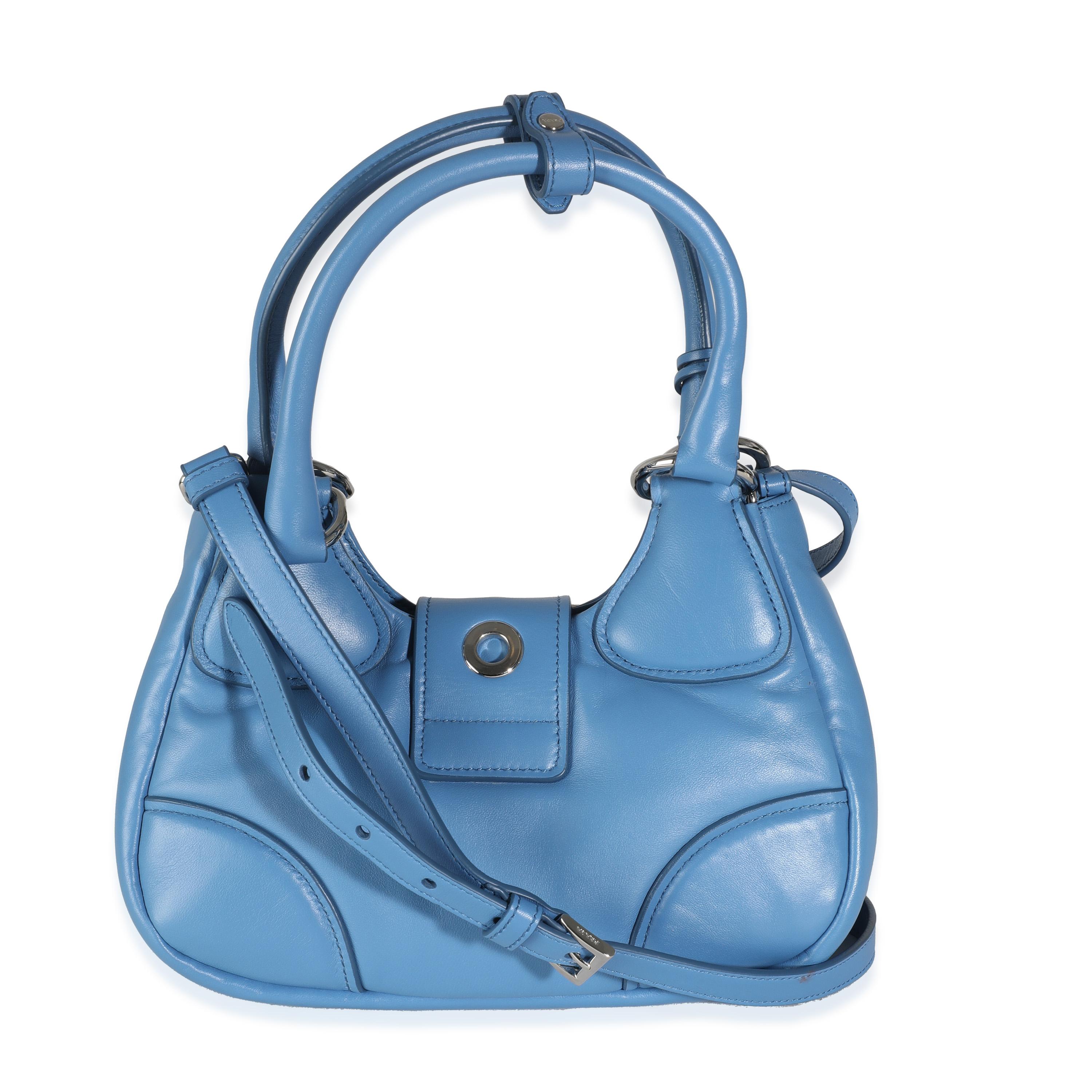 Borsa Prada Onda Nappa Soft Padded Re-Edition 2002 Moon In condizioni ottime in vendita a New York, NY
