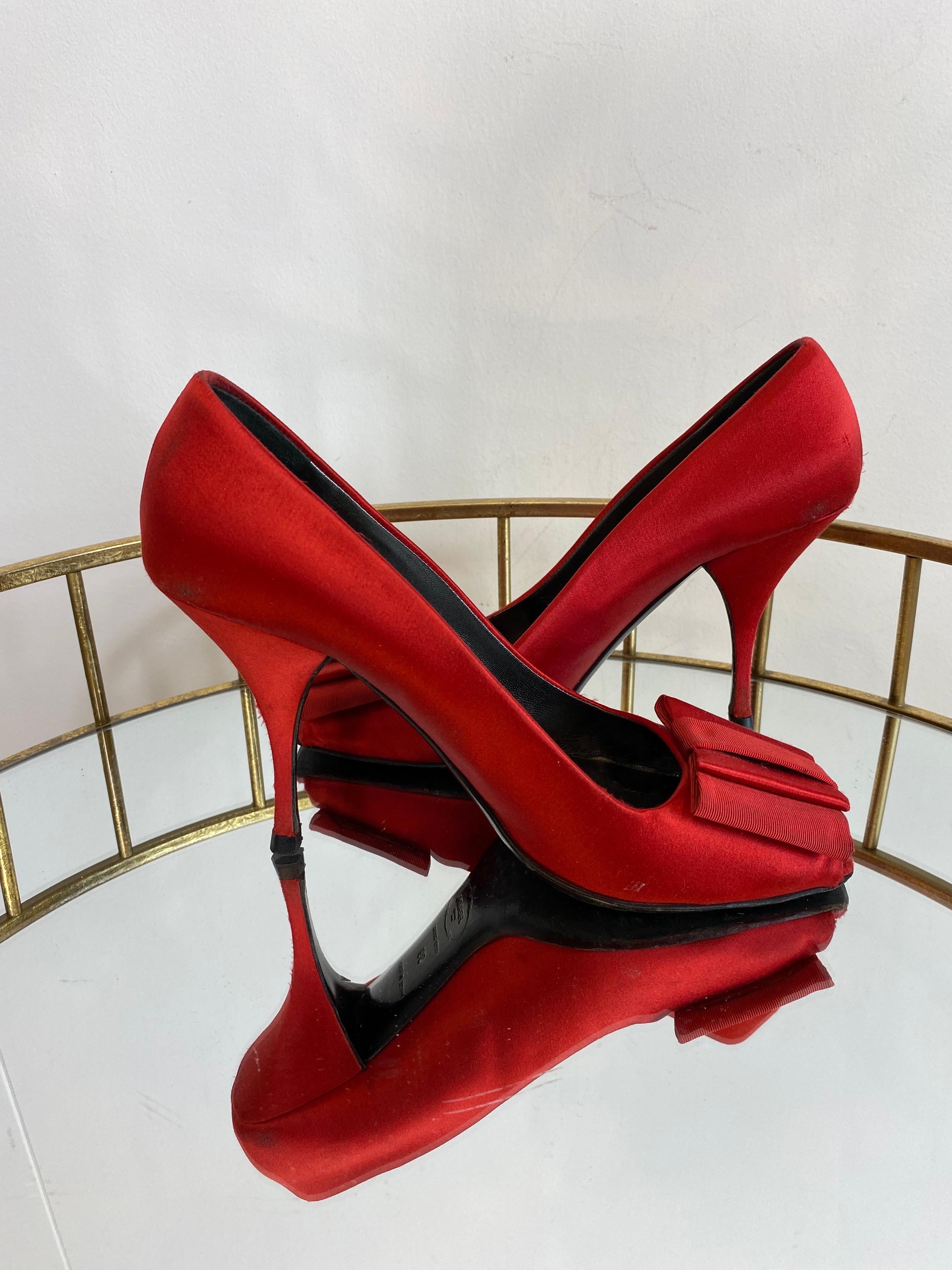 Décolleté Prada con punta aperta In condizioni buone in vendita a Carnate, IT