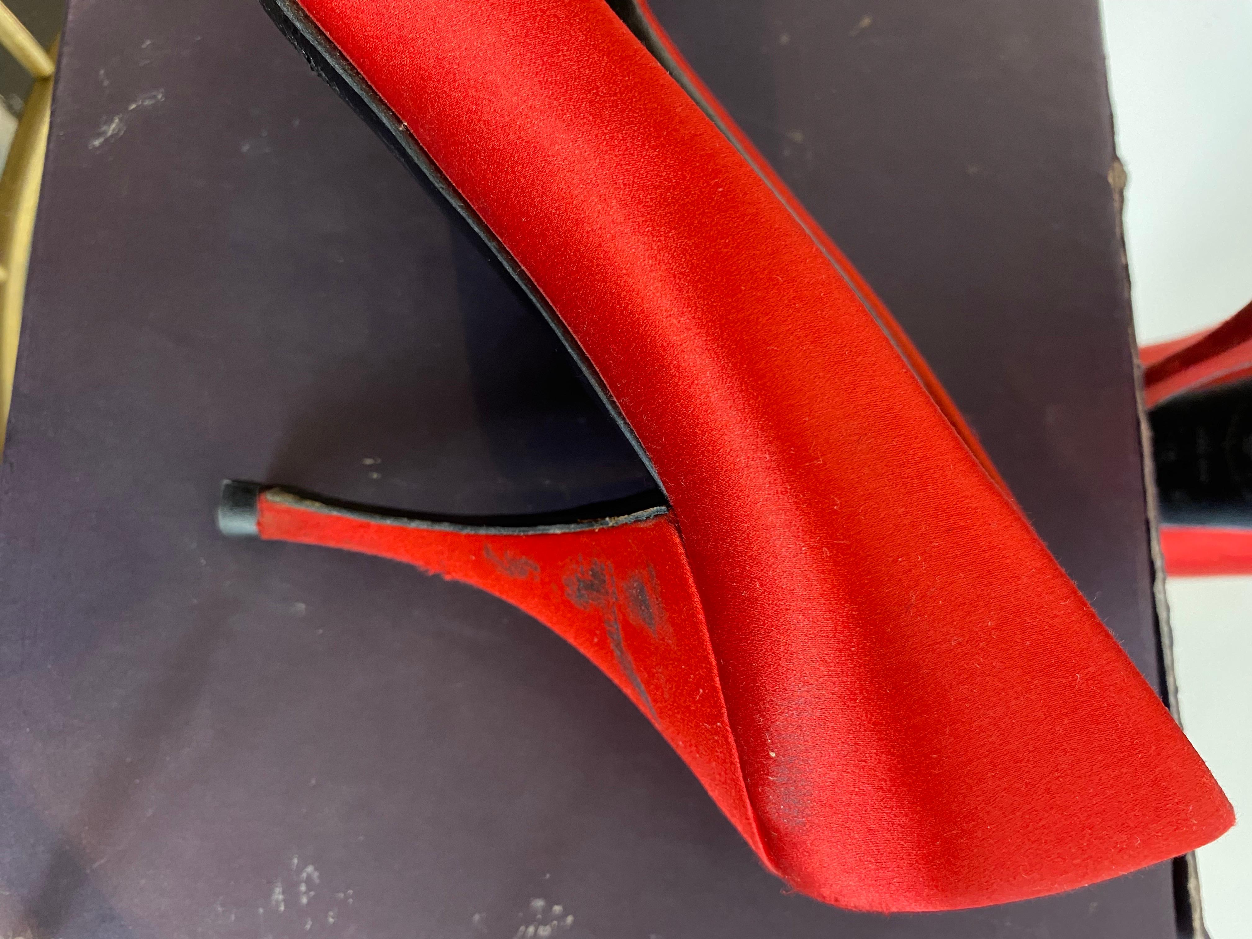 Décolleté Prada con punta aperta in vendita 2