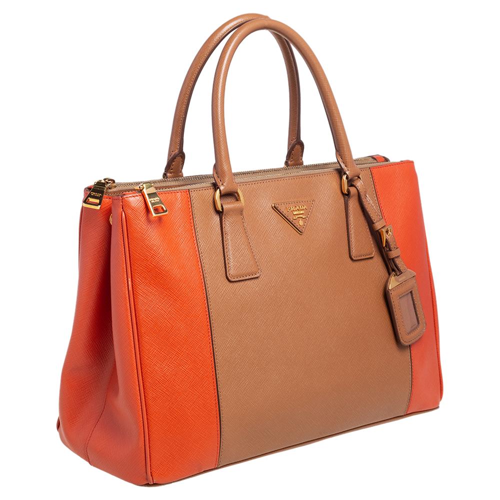 Prada Orange/Beige Saffiano Lux Leather Medium Galleria Tote In Good Condition In Dubai, Al Qouz 2