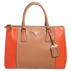Prada Orange/Beige Saffiano Lux Leder Medium Galleria Tote aus Leder
