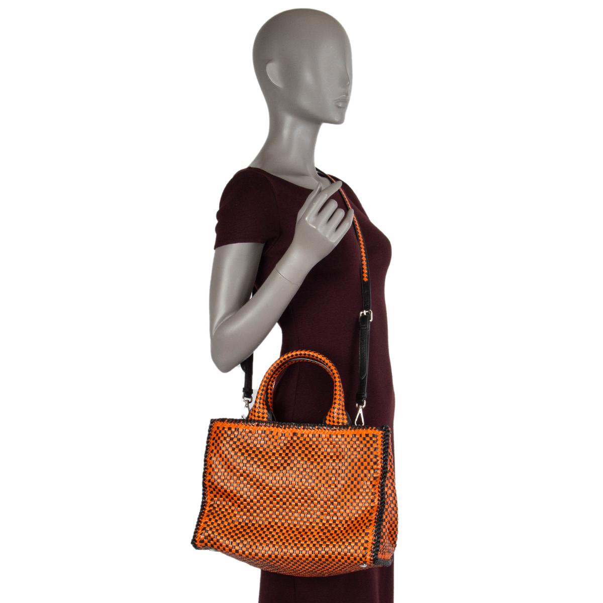 PRADA orange & black woven leather MADRAS Tote Shoulder Bag In Excellent Condition In Zürich, CH