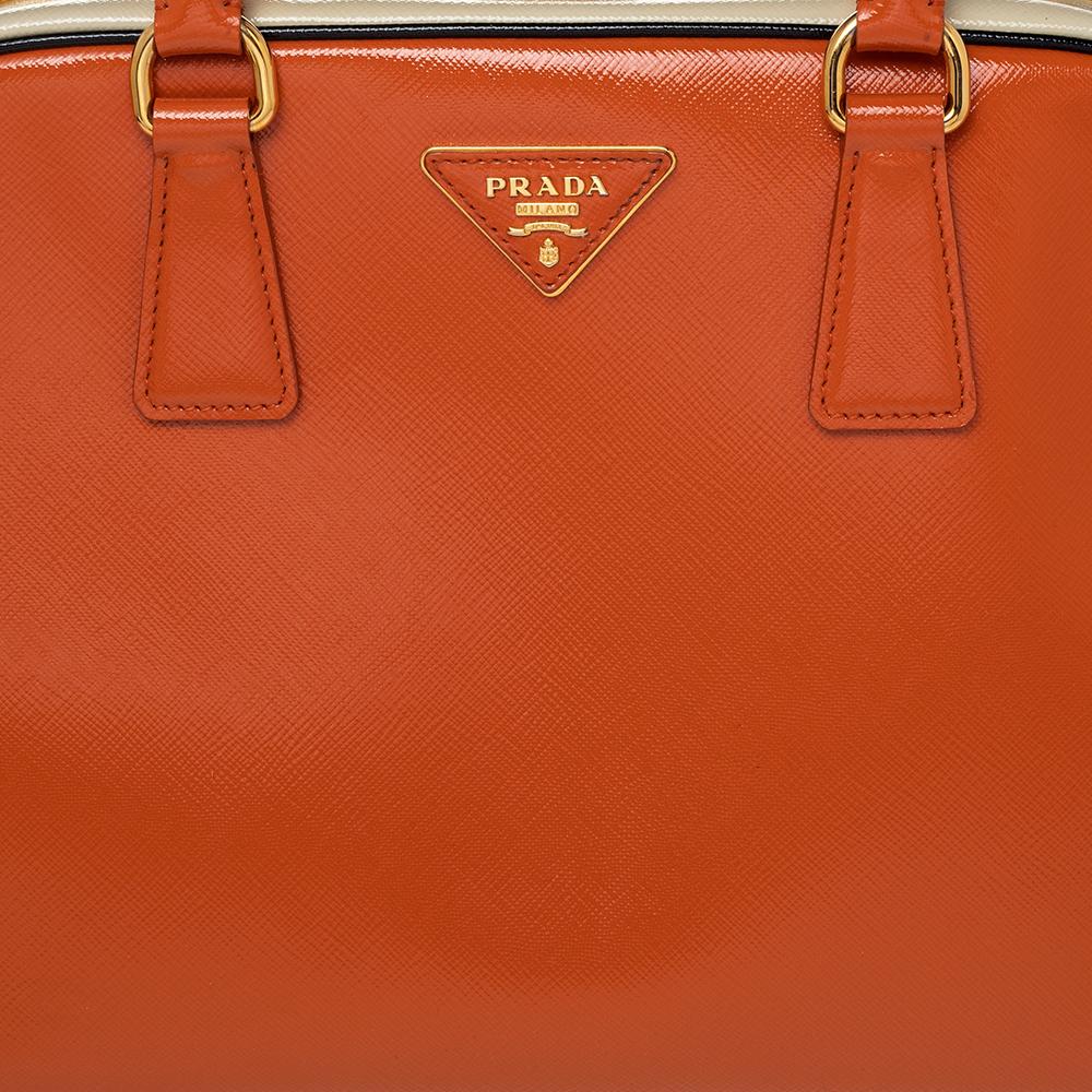 Prada Orange/Cream Saffiano Vernice Leather Pyramid Frame Satchel In Good Condition In Dubai, Al Qouz 2