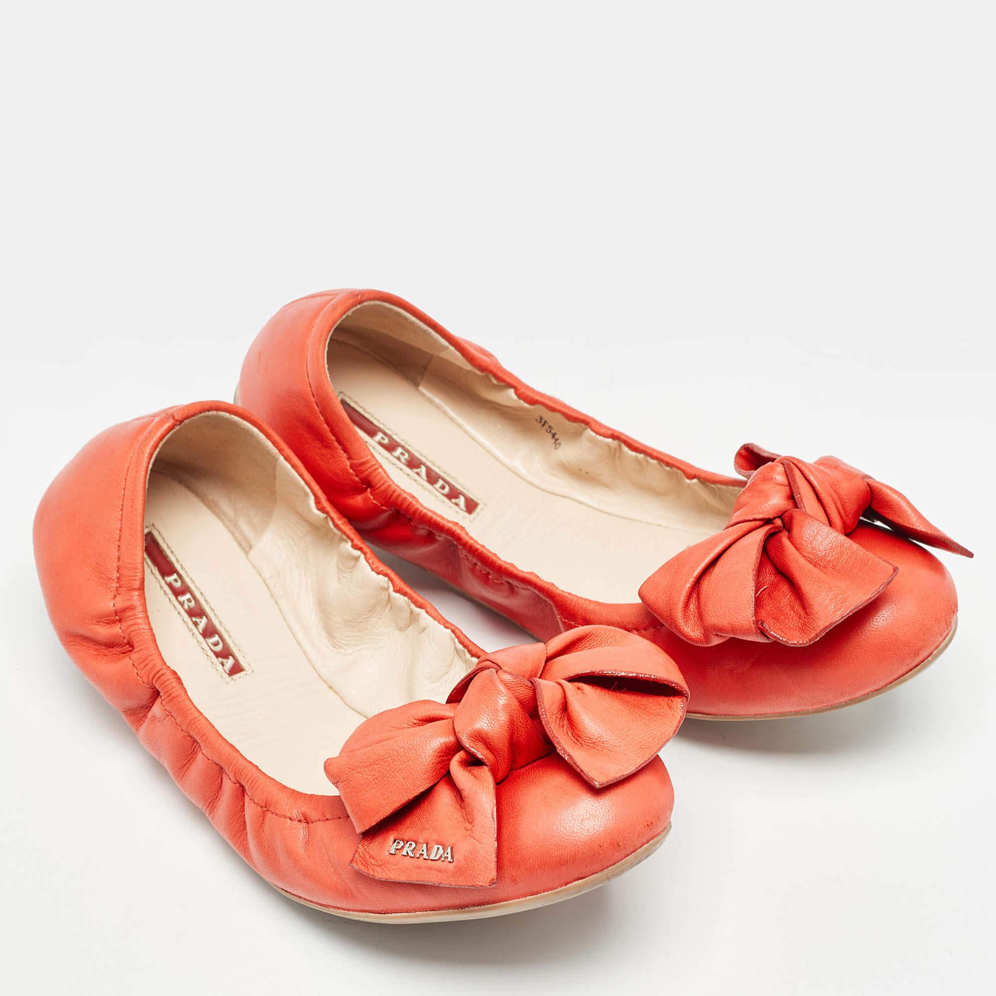 Women's Prada Orange Leather Bow Logo Scrunch Ballet Flats Size 37