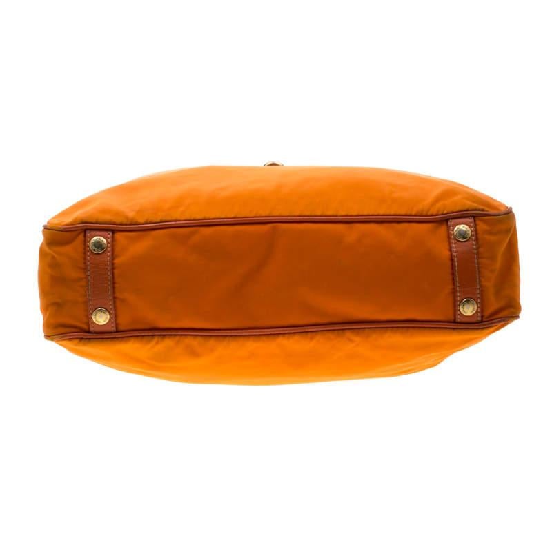 Prada Orange Nylon and Leather Lasercut Logo Tote In Fair Condition For Sale In Dubai, Al Qouz 2