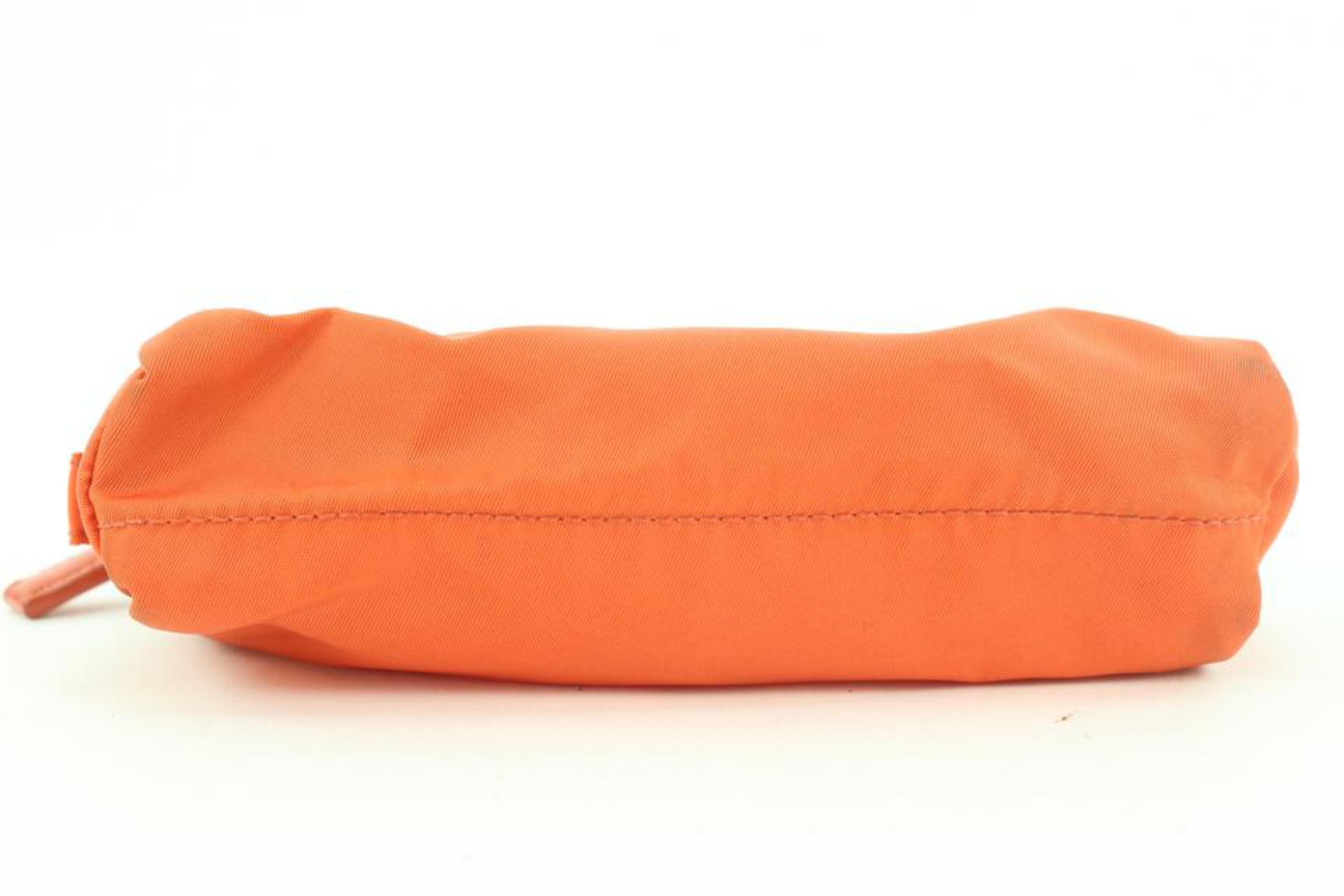Prada Orange Nylon Cosmetic Pouch Make Up bag 1PR62a In Fair Condition In Dix hills, NY