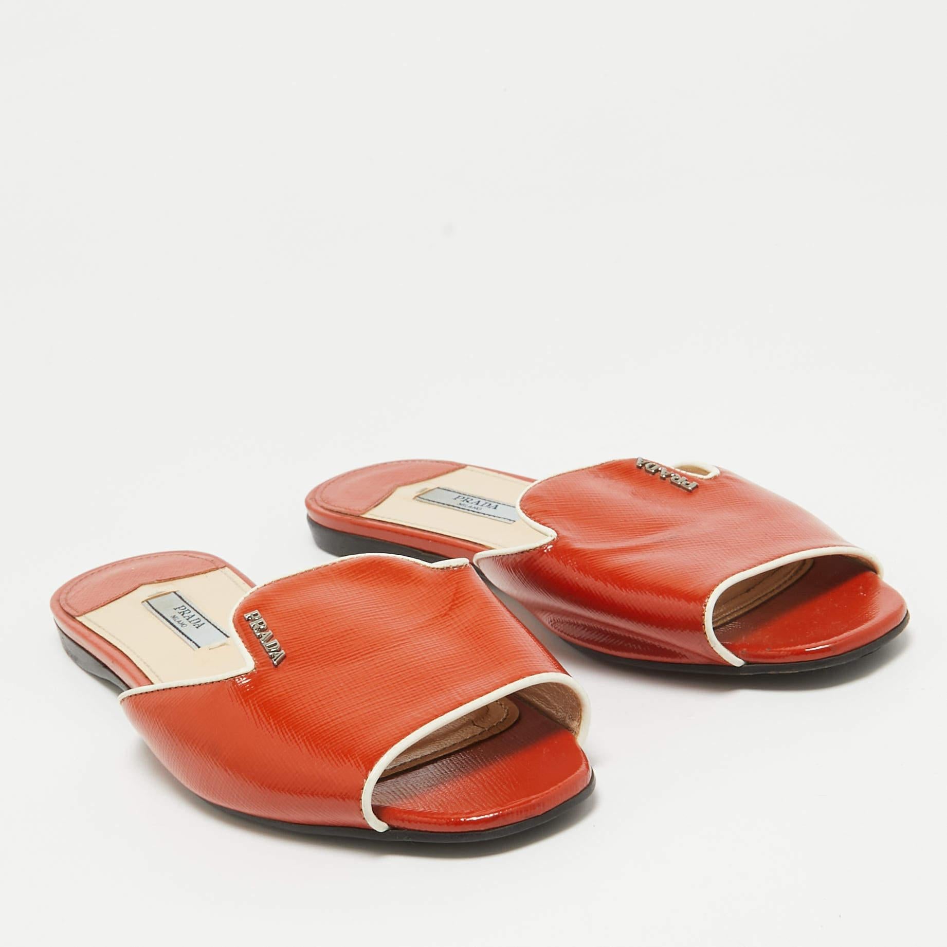 Prada Orange Patent Leather Flat Slides Size 36 For Sale 1