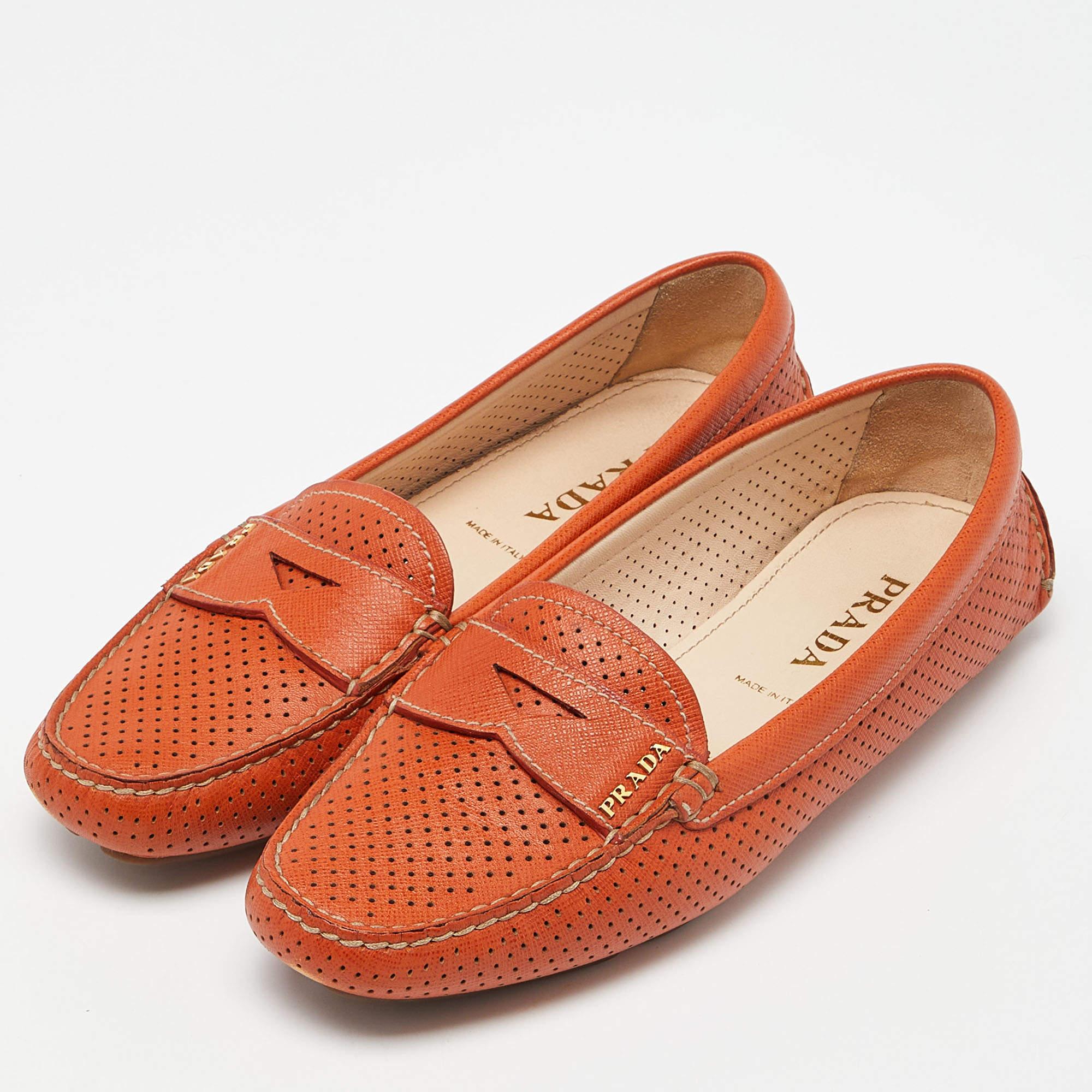 Practical fashionable and durable—these designer loafers are carefully built to be fine companions to your everyday style. They come made using the best materials to be a prized buy.
