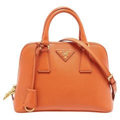 Prada - Petit sac à main en cuir orange Saffiano de Promenade