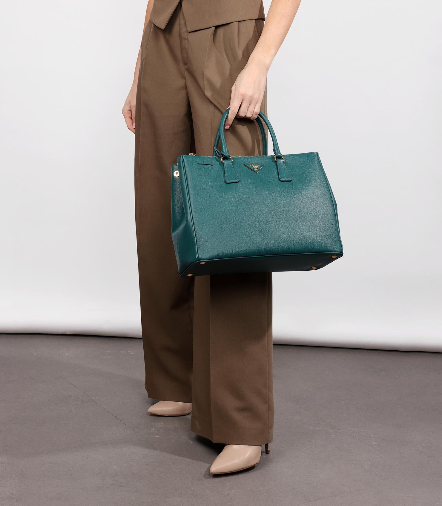 Prada Ottanio Saffiano Lux Leather Special Order Large Galleria Tote

Product Details
Xupes Ref: CB1301
Brand: Prada
Model: Large Galleria Tote
Type: Tote
Serial Number: 7
Age: 2012
RRP: £4,500
Accompanied By: Prada Special Order Dust Bag,