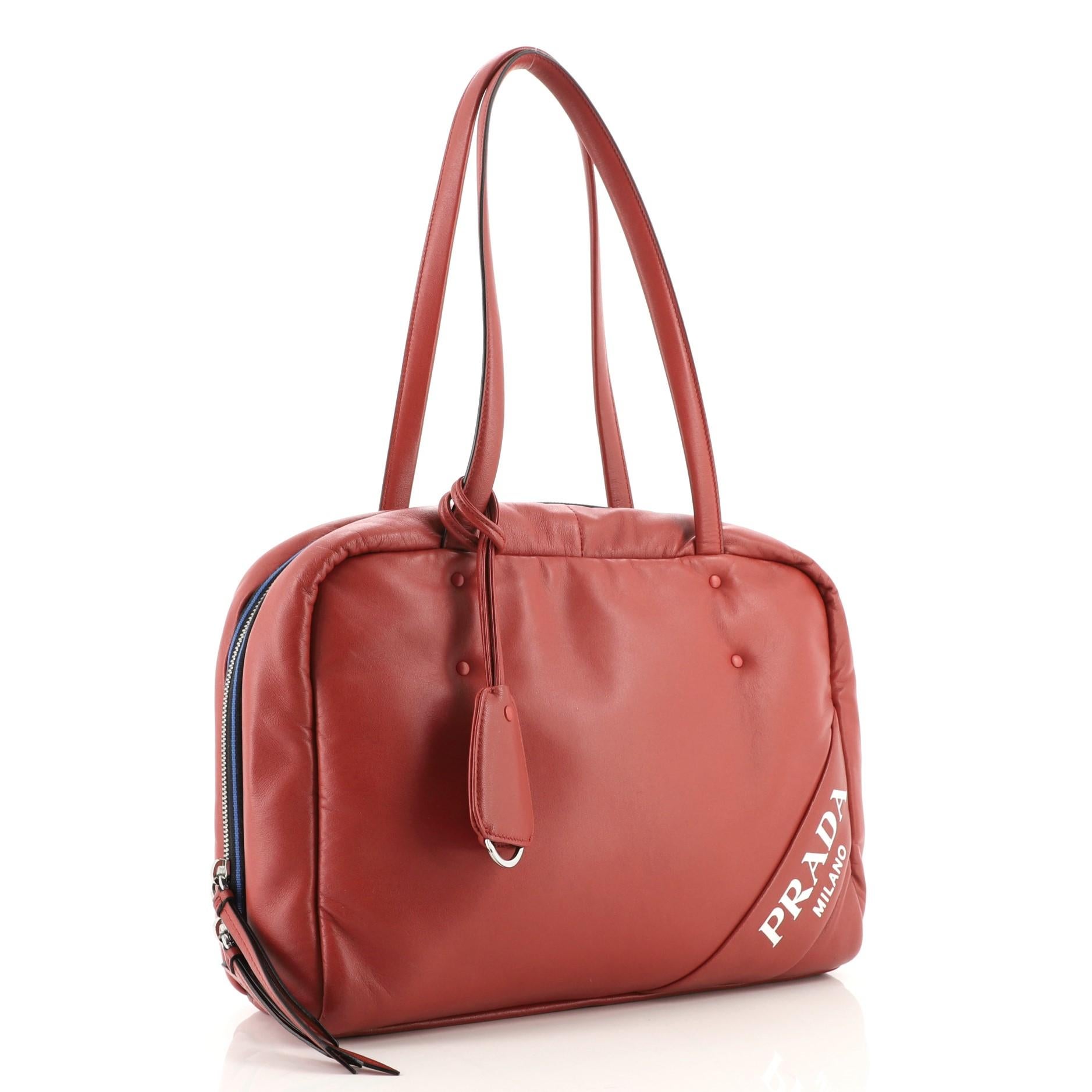 Prada gepolsterte Bowlertasche aus Nappa-Leder Medium (Braun)