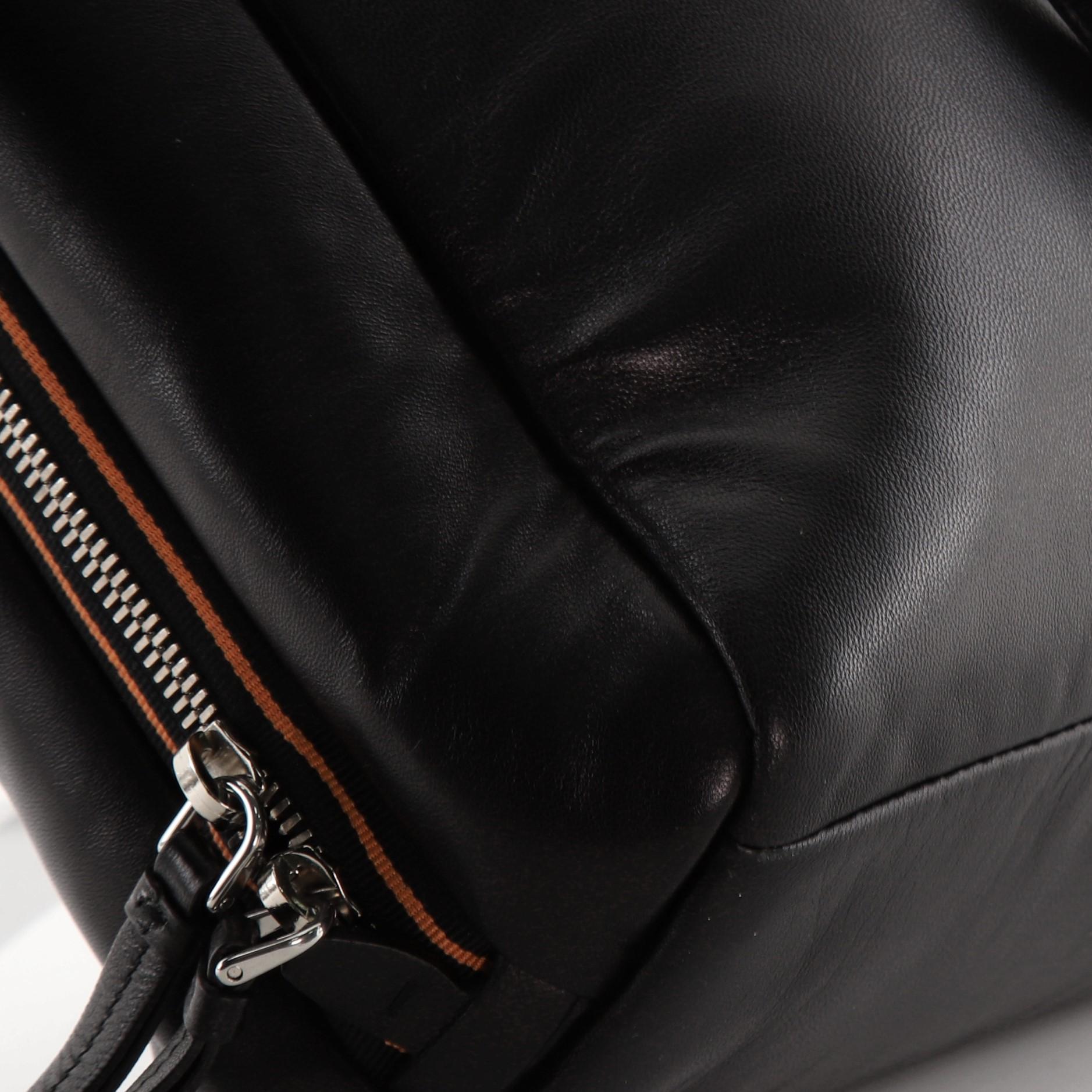Prada gepolsterte Bowlertasche aus Nappa-Leder Medium 2