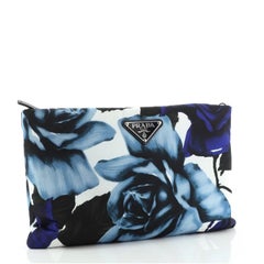 Prada gepolsterte Kette Clutch gedruckt Tessuto Medium