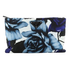 Prada gepolsterte Kette Clutch gedruckt Tessuto Medium