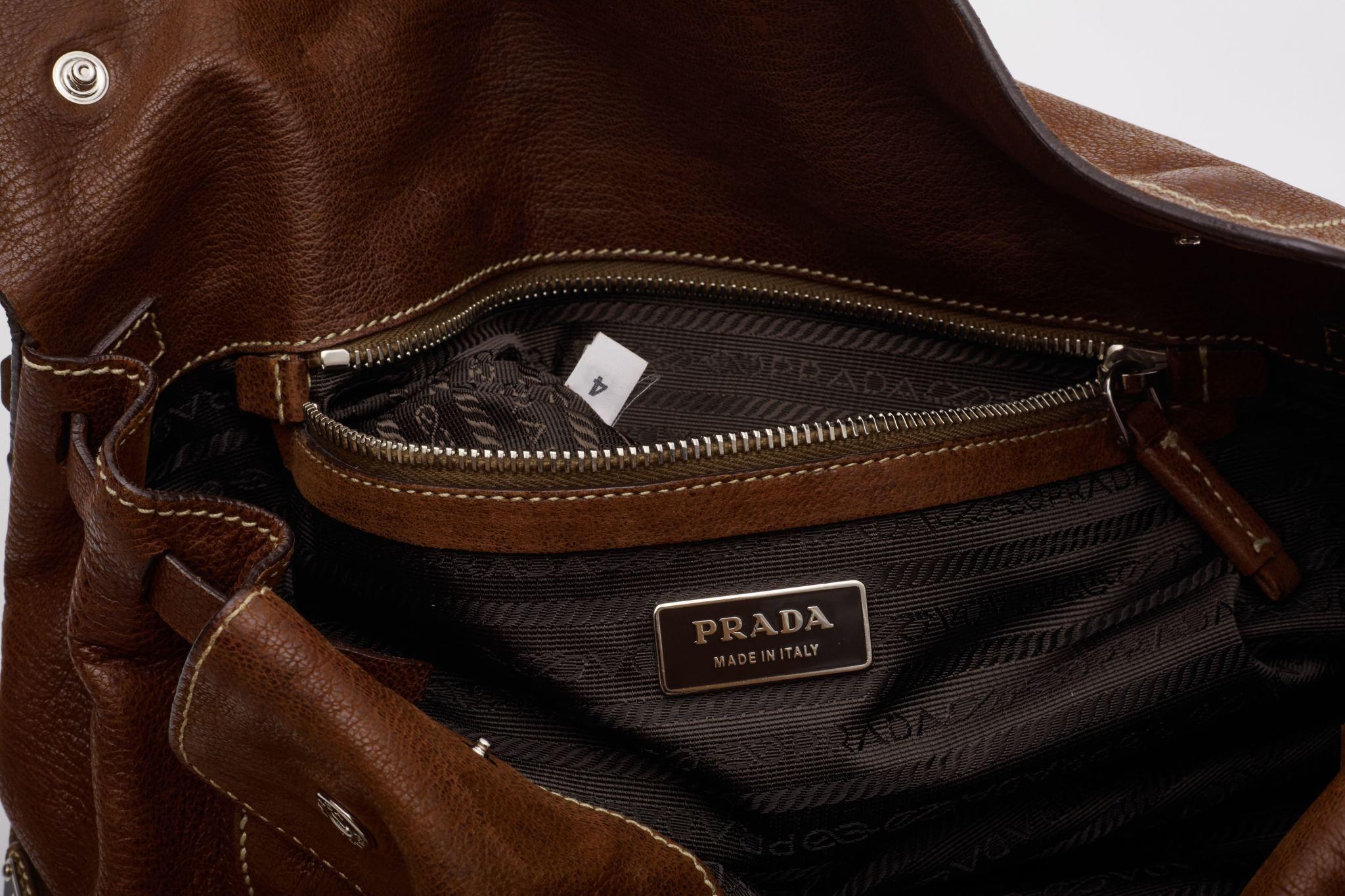 Bolso Prada Candado Piel Marrón Easy Antik en venta 7