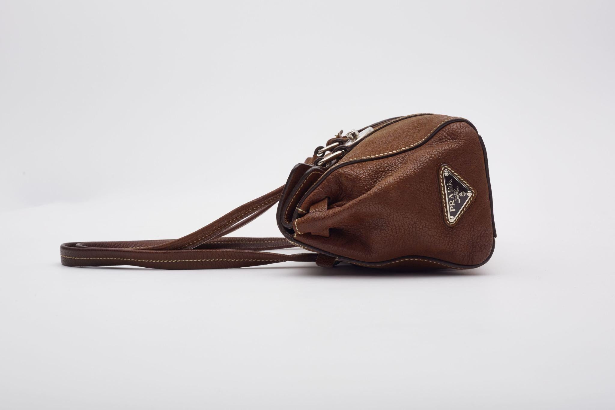 Bolso Prada Candado Piel Marrón Easy Antik en venta 3