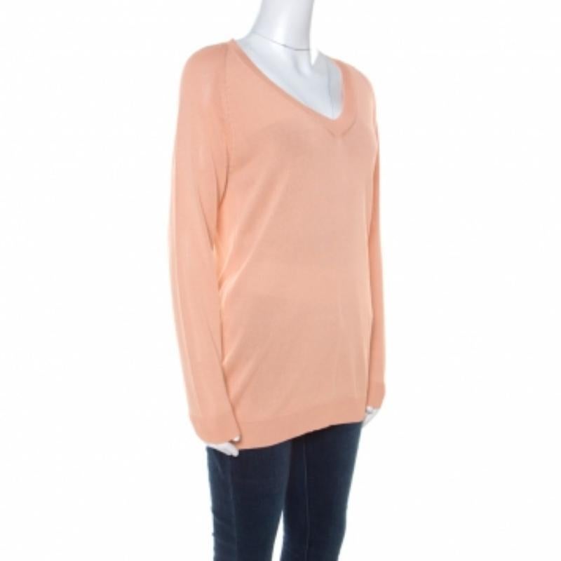 Prada Pastel Orange Knitted V-Neck Loose Pullover S In Excellent Condition In Dubai, Al Qouz 2