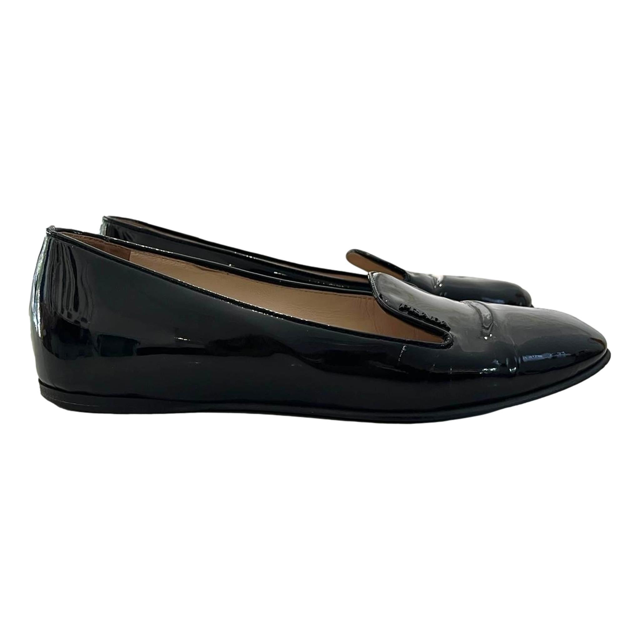 Mocasines de charol Prada en Bueno estado para la venta en London, GB