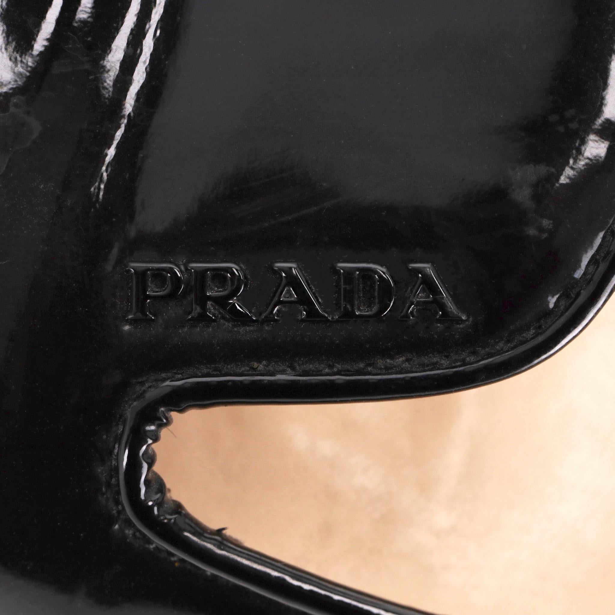 Mocassini in pelle di Prada in vendita 1