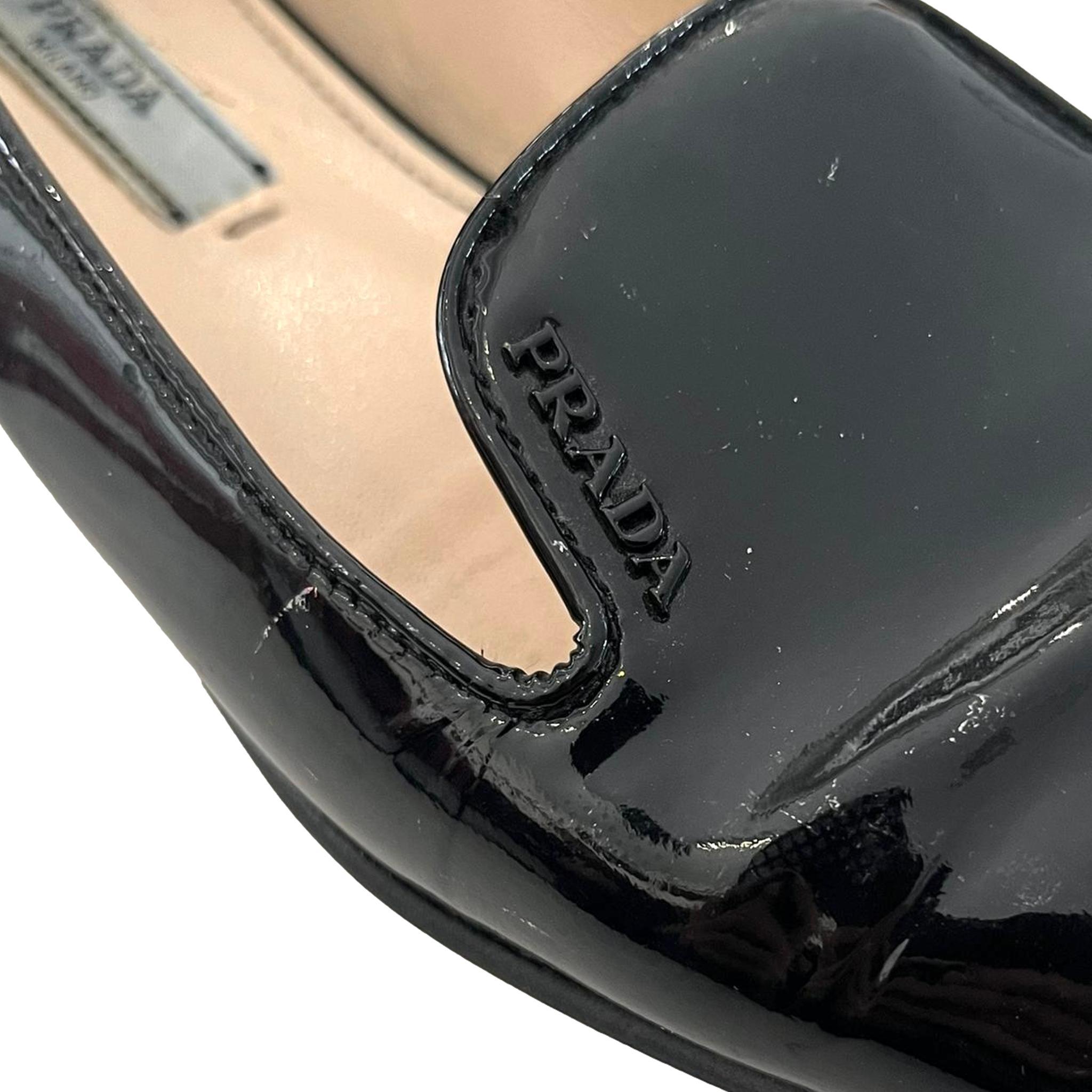 Mocasines de charol Prada en venta 2