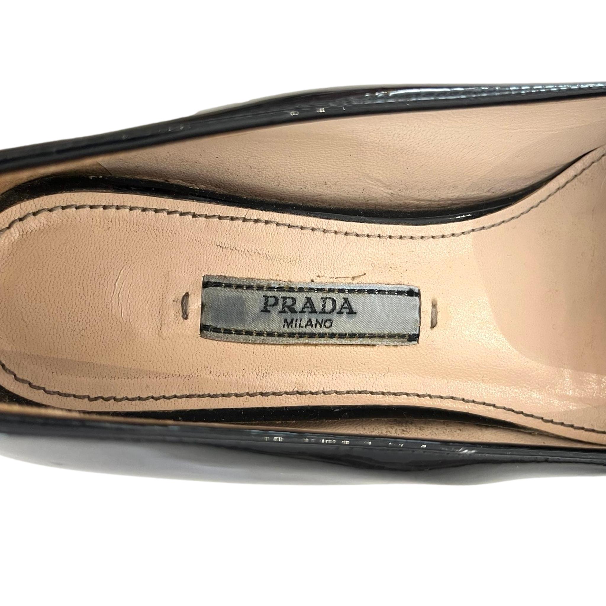 Mocasines de charol Prada en venta 3