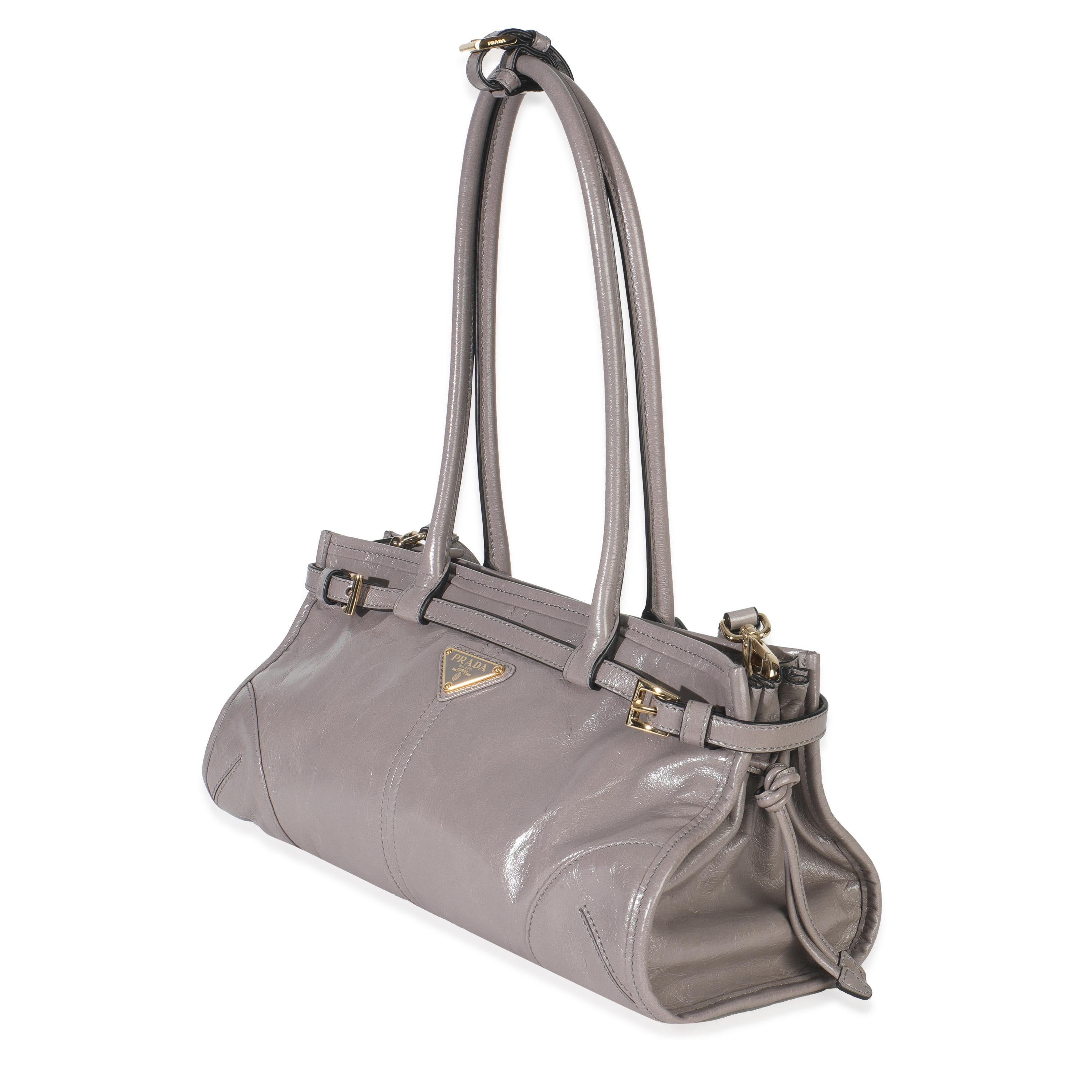 Prada Pewter Soft Lux Enameled Metal Triangle Medium Bonnie Neuf - En vente à New York, NY