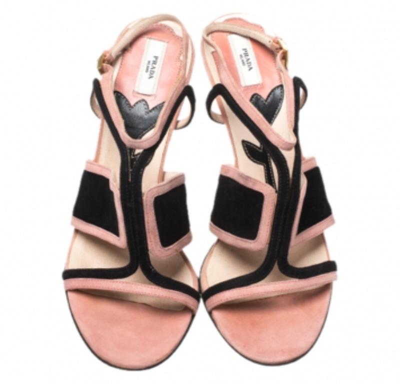 Donna Prada Rosa/Nero Cut Out Suede Open Toe Ankle Strap Sandali Taglia 36.5 in vendita