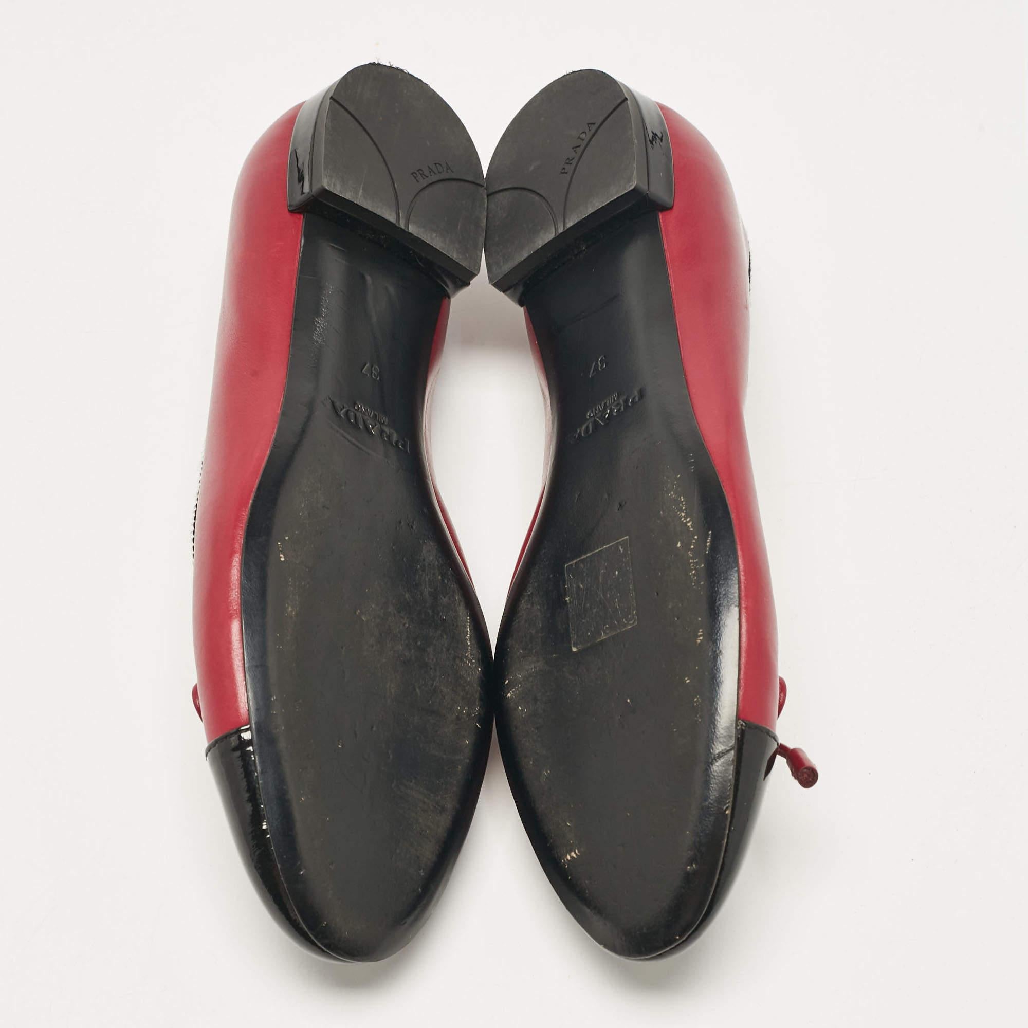 Prada Pink/Black Patent and Leather Bow Ballet Flats Size 37 1
