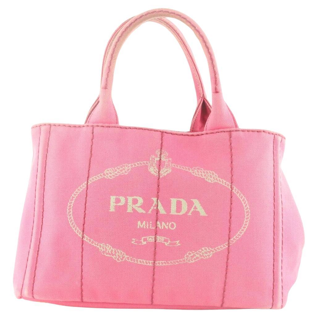 What is Prada’s signature color?