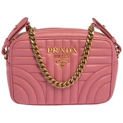 Prada Rosa Diagramme Leder Kamera Crossbody Tasche