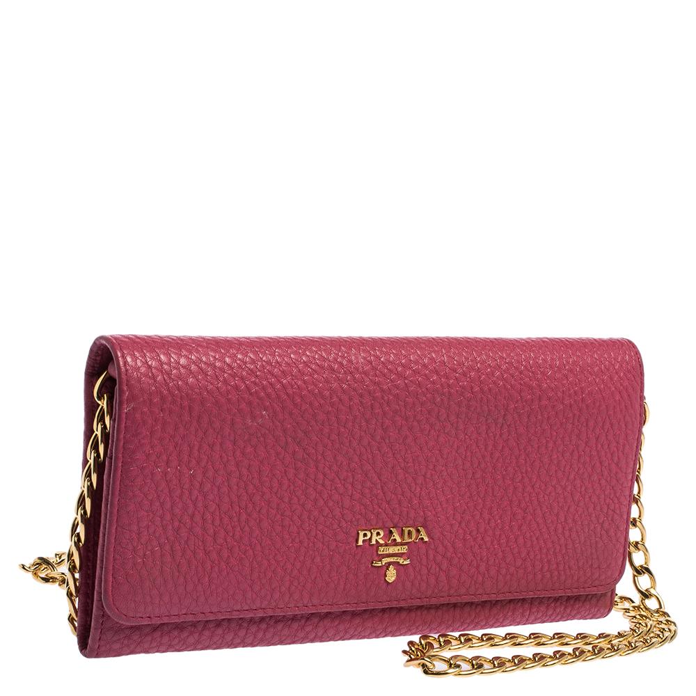 Prada Pink Grained Leather Wallet on Chain In Good Condition In Dubai, Al Qouz 2