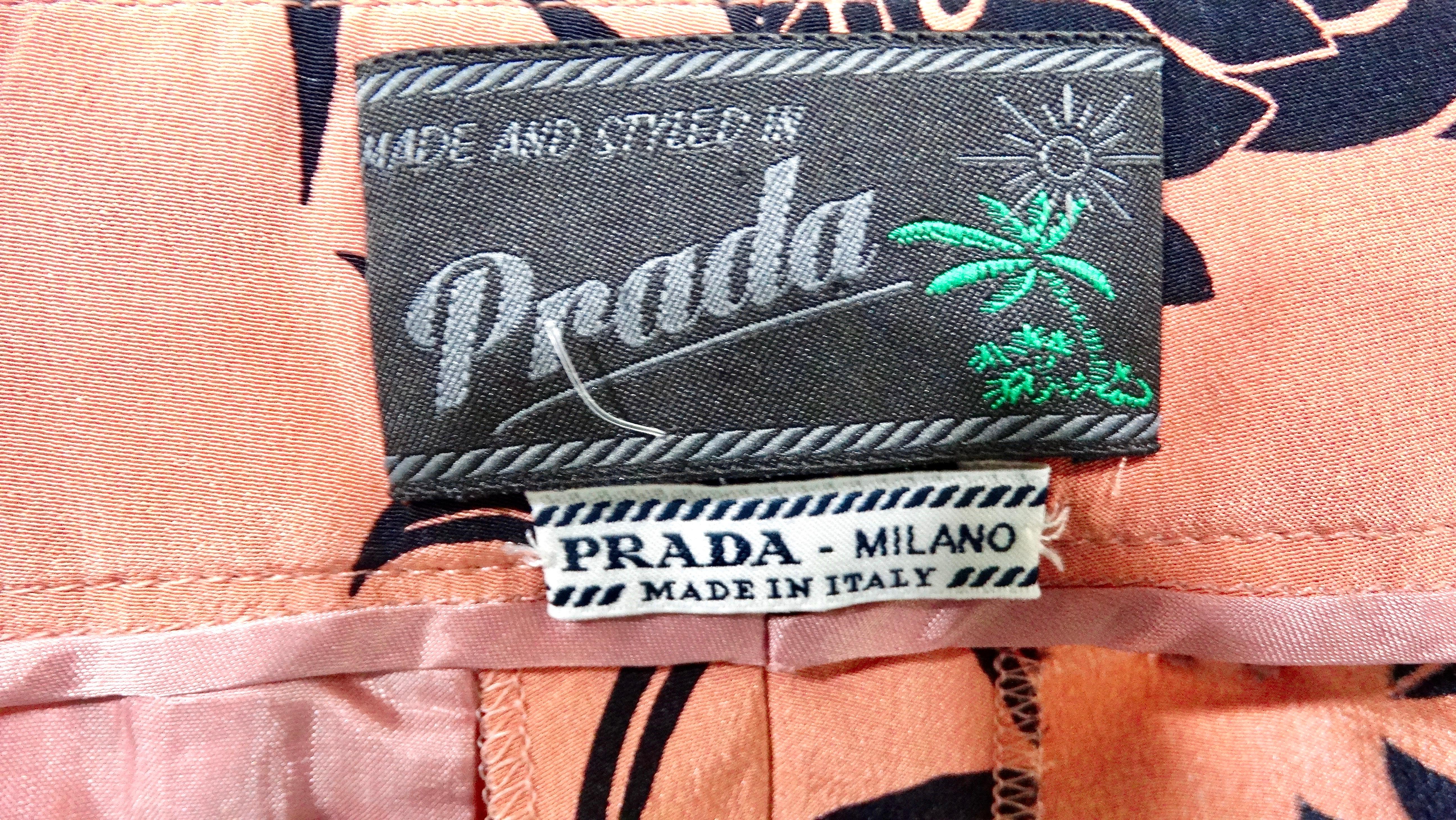 Prada Rosa Hibiskus Druck Cropped Seidenhose circa 2014 im Angebot 4