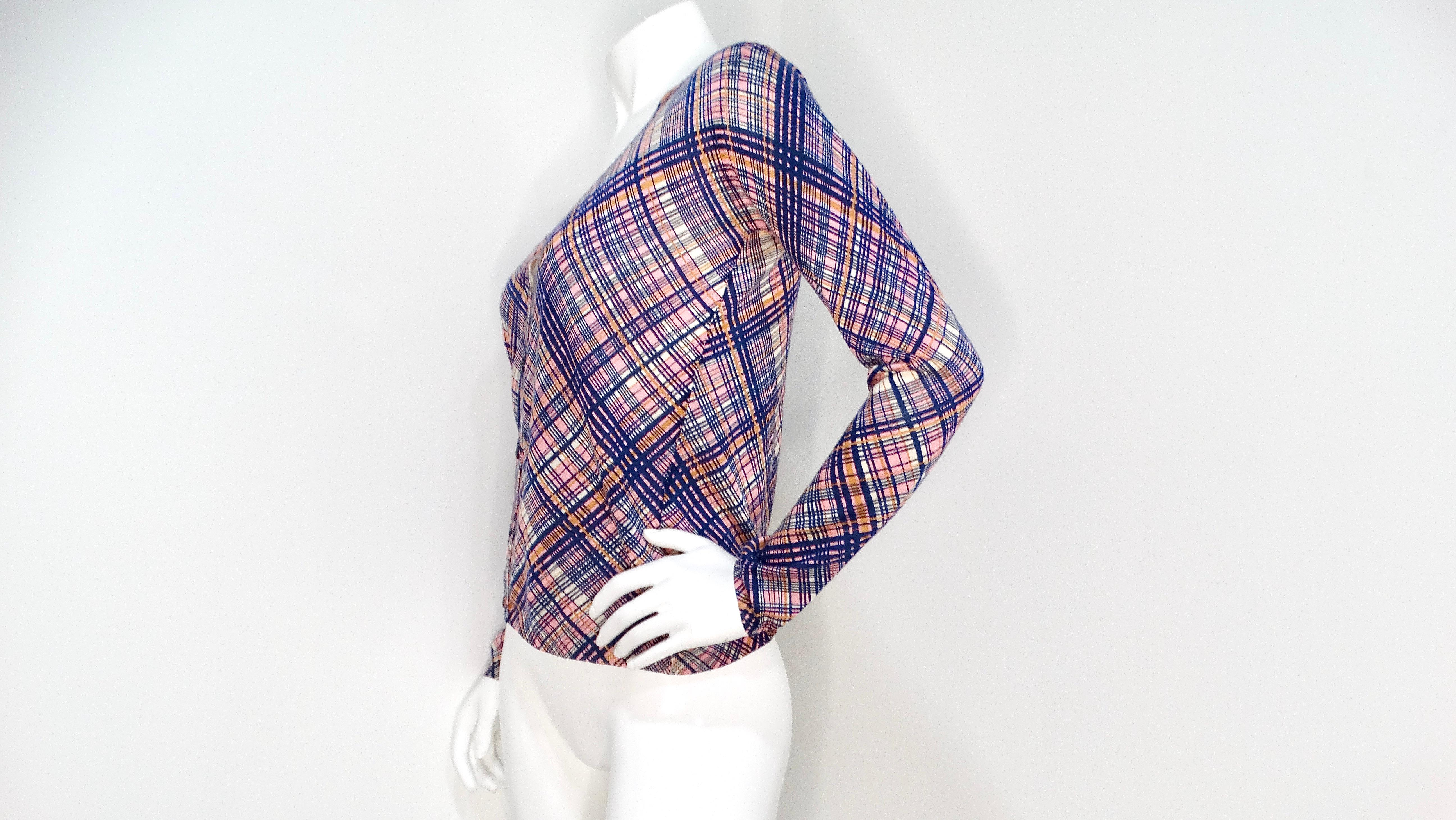 Cardigan à carreaux rose et bleu marine Prada en vente 1