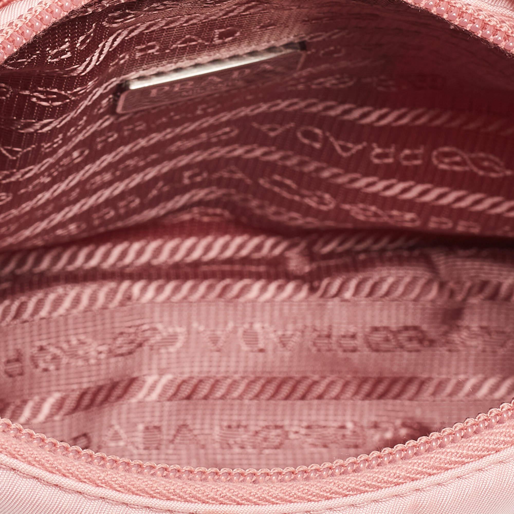 Prada Pink Nylon Mini Re-Edition 2000 Shoulder Bag In Good Condition In Dubai, Al Qouz 2