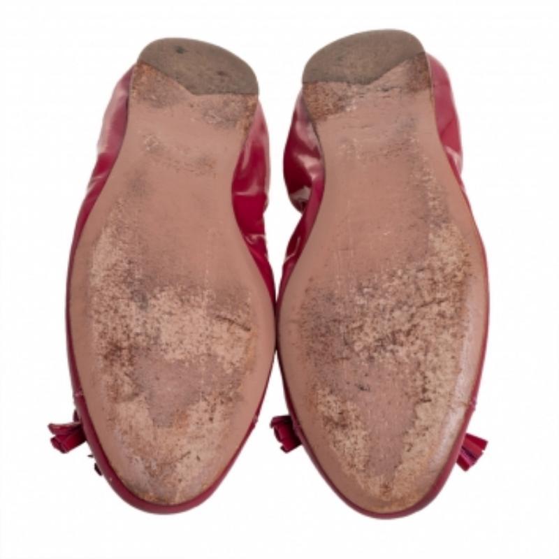 Prada Pink Patent Leather Tassel Bow Scrunch Ballet Flats Size 35 For Sale 3