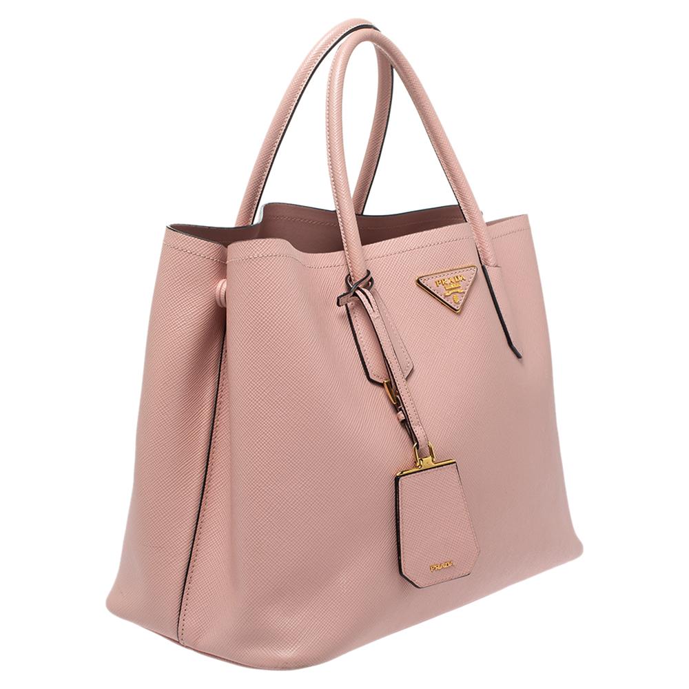 Prada Rosa Saffiano Cuir Leder Medium Double Handle Tote im Zustand „Gut“ in Dubai, Al Qouz 2