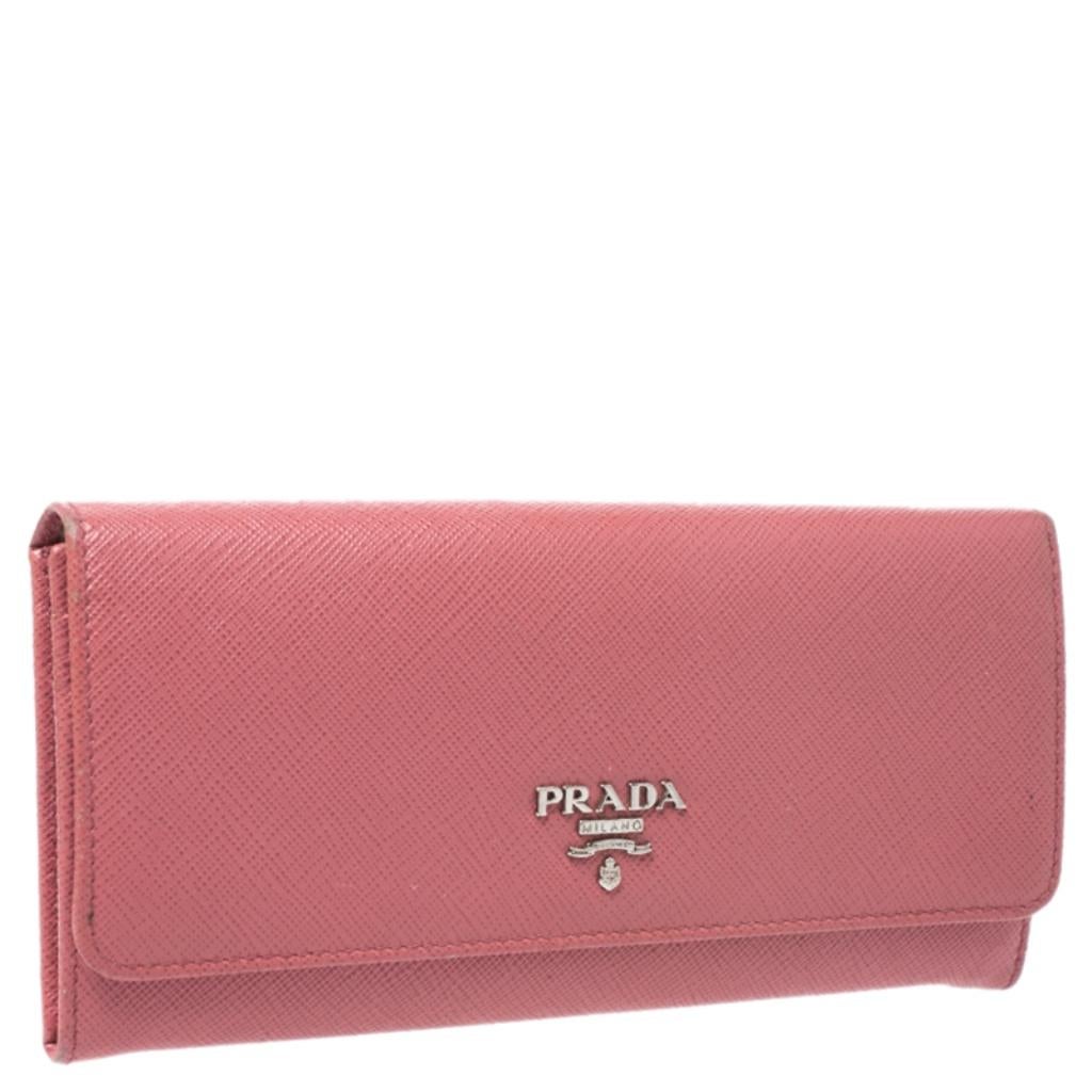 Prada Pink Saffiano Leather Continental Wallet In Good Condition In Dubai, Al Qouz 2