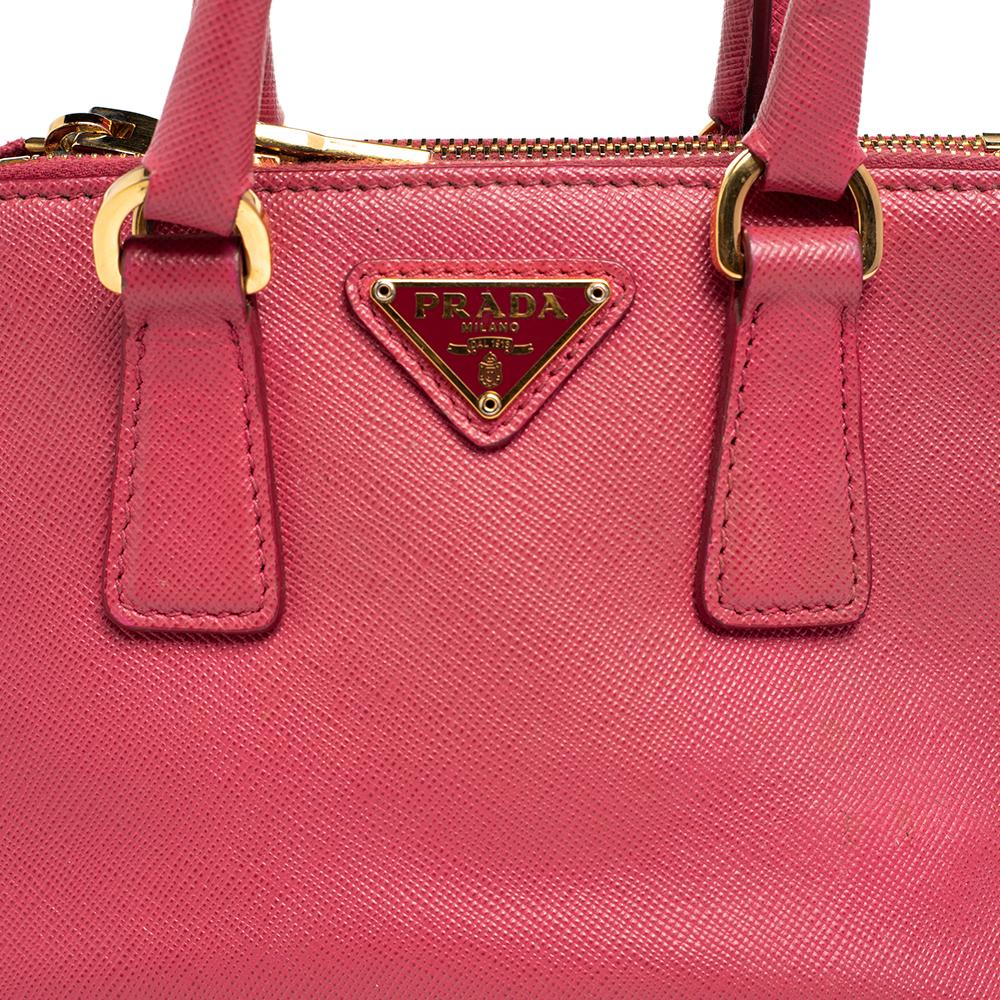 Prada Pink Saffiano Leather Galleria Tote In Good Condition In Dubai, Al Qouz 2