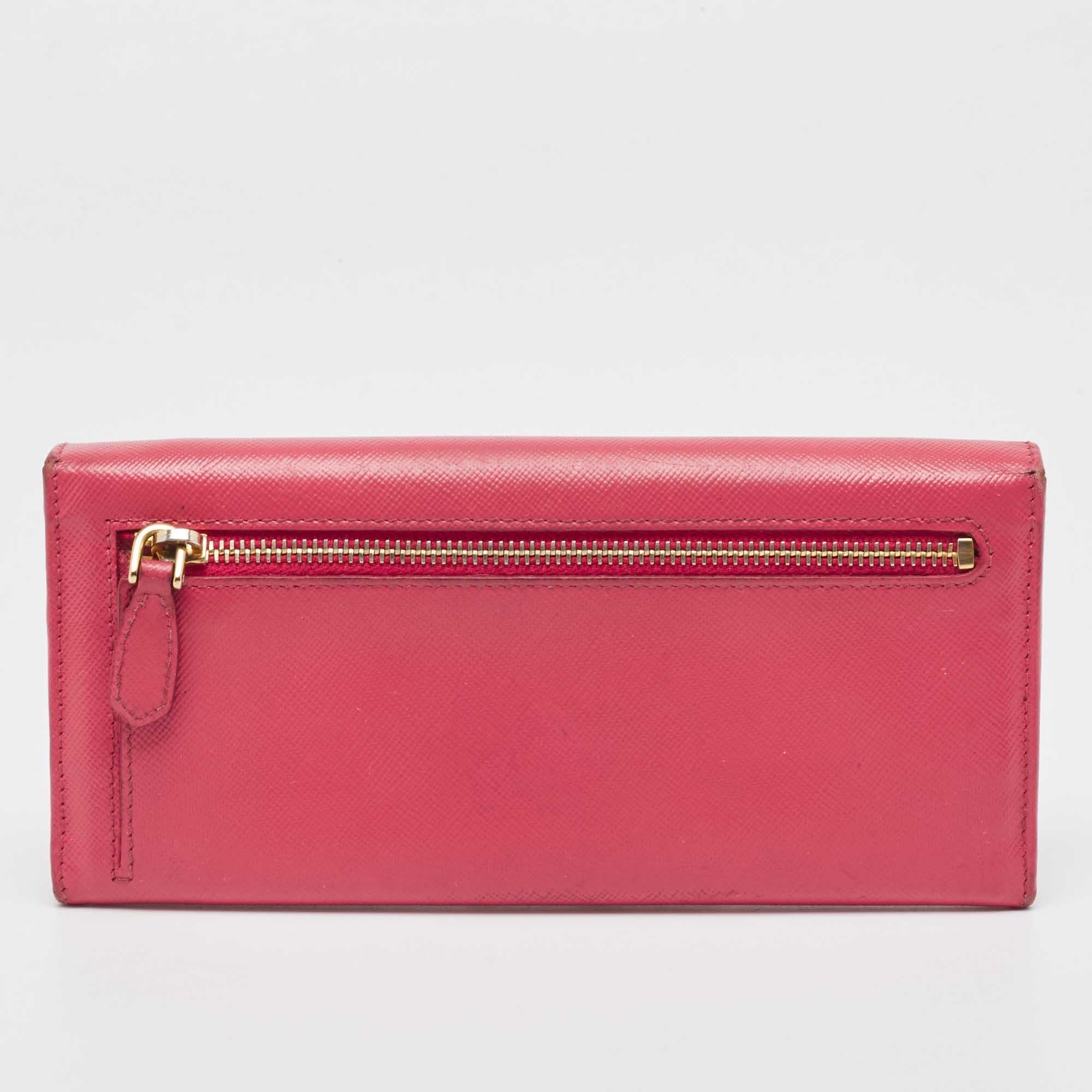 Women's Prada Pink Saffiano Leather Metal Detail Continental Wallet For Sale
