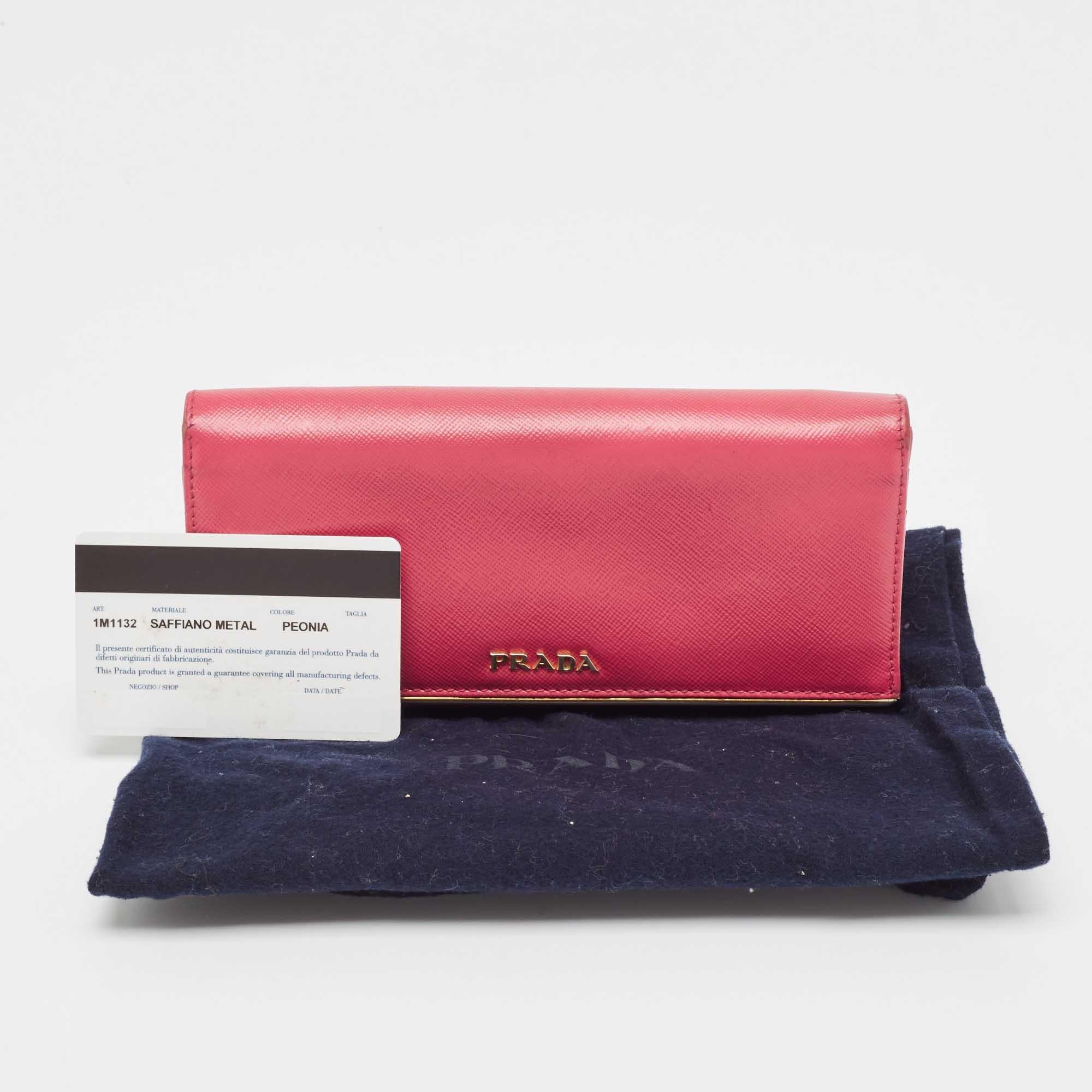 Prada Pink Saffiano Leather Metal Detail Continental Wallet For Sale 5