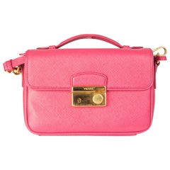 PRADA sac à bandoulière MINI SOUND Crossbody en cuir rose Saffiano