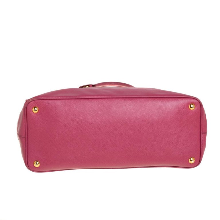 Galleria leather handbag Prada Pink in Leather - 30068050
