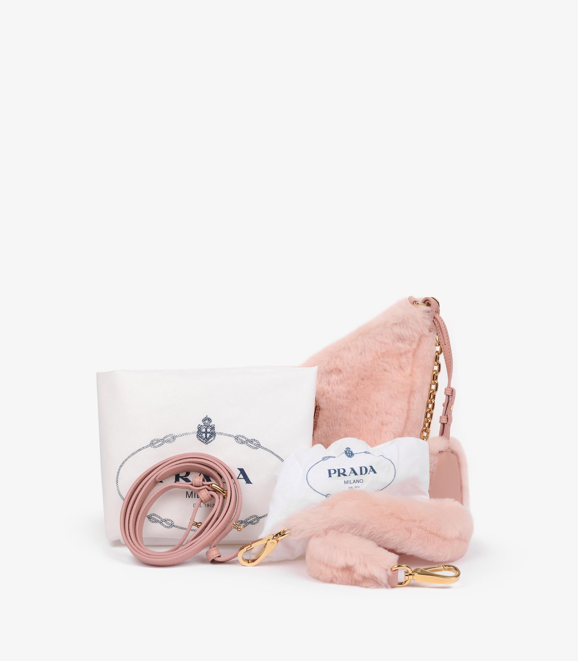 Borsa a triangolo in pelle di vitello e shearling rosa di Prada in vendita 5