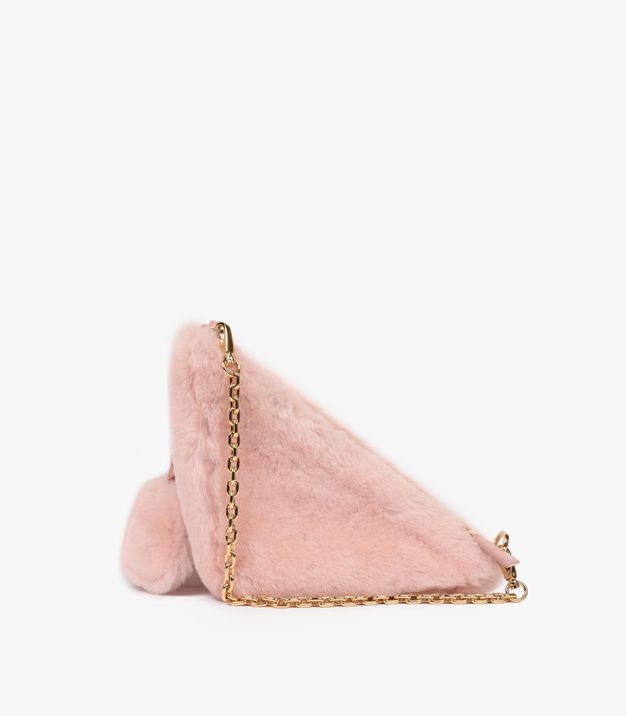 Beige Borsa a triangolo in pelle di vitello e shearling rosa di Prada in vendita