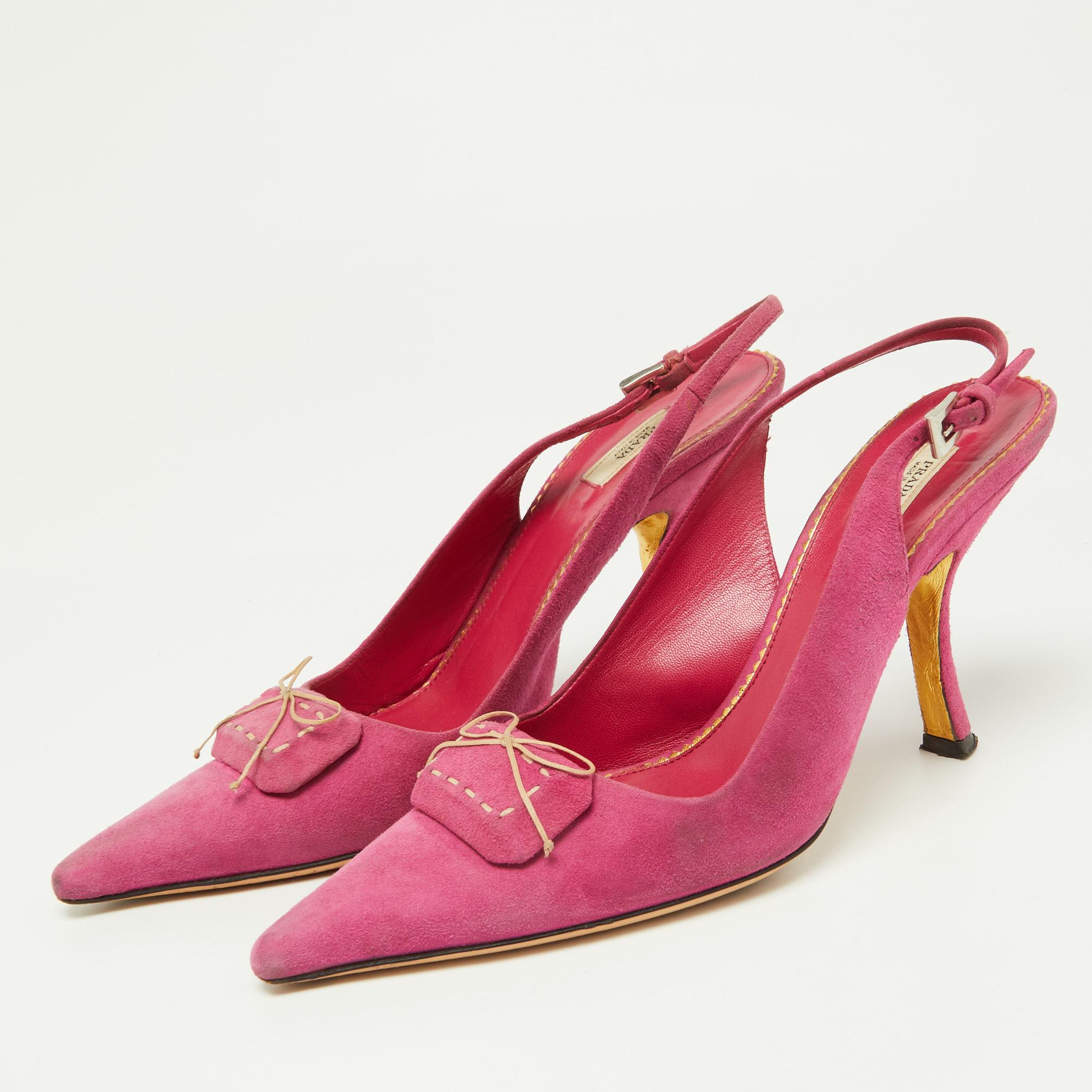 Exhalant la féminité et l'élégance, ces escarpins présentent une silhouette chic au design attrayant. Vous pouvez porter ces escarpins pour un look élégant. 